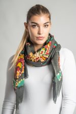 SCIARPA LANA RICAMATA